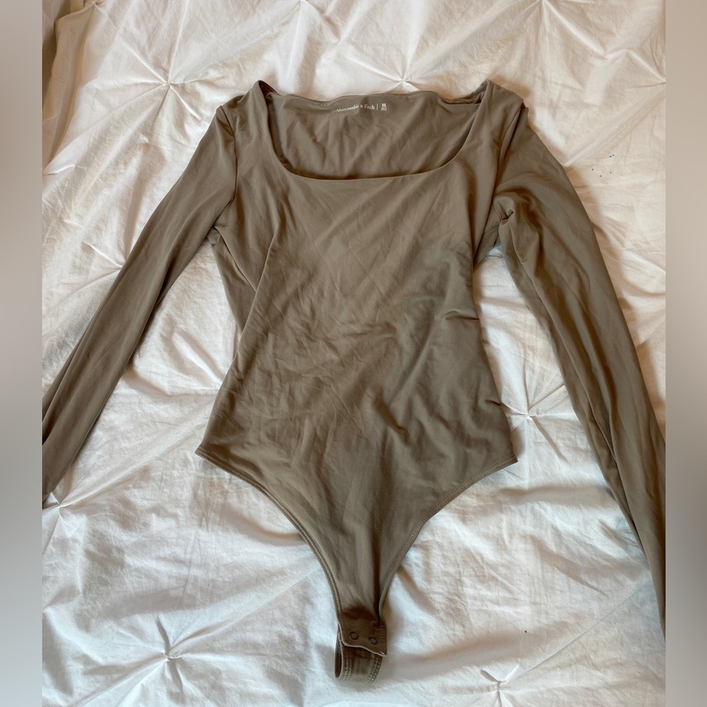 Abercrombie and Fitch tan long sleeve bodysuit